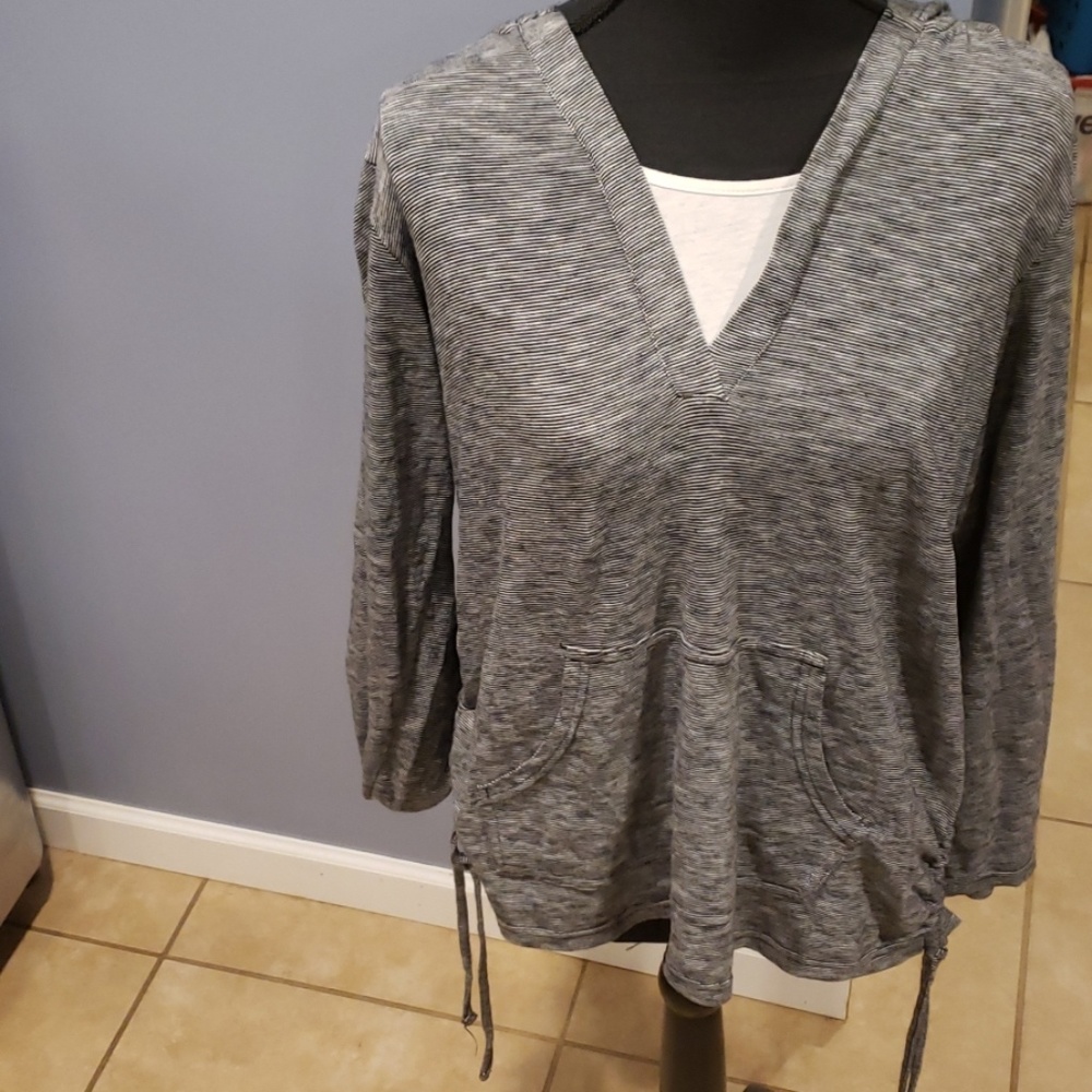Light hoodie with ruched sides 2x